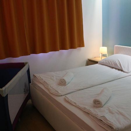 Prime Apartmans Balatonlelle Esterno foto